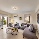 Villa Melisos *